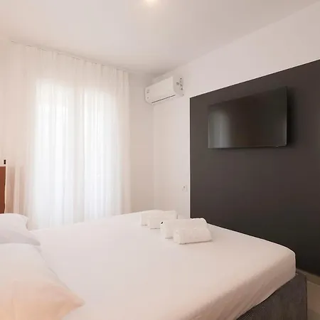 Aiora Urban Oasis - Sky Terrace, Jacuzzi & Bbq Thessalonique