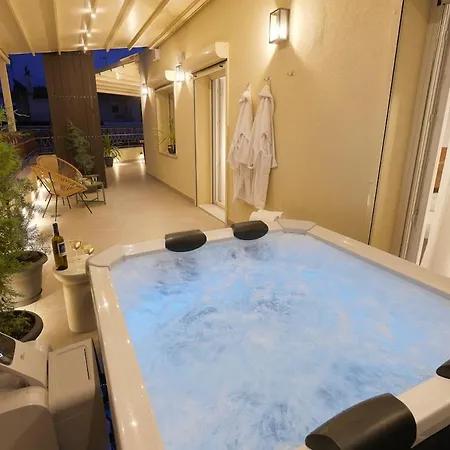 Aiora Urban Oasis - Sky Terrace, Jacuzzi & Bbq Thessalonique